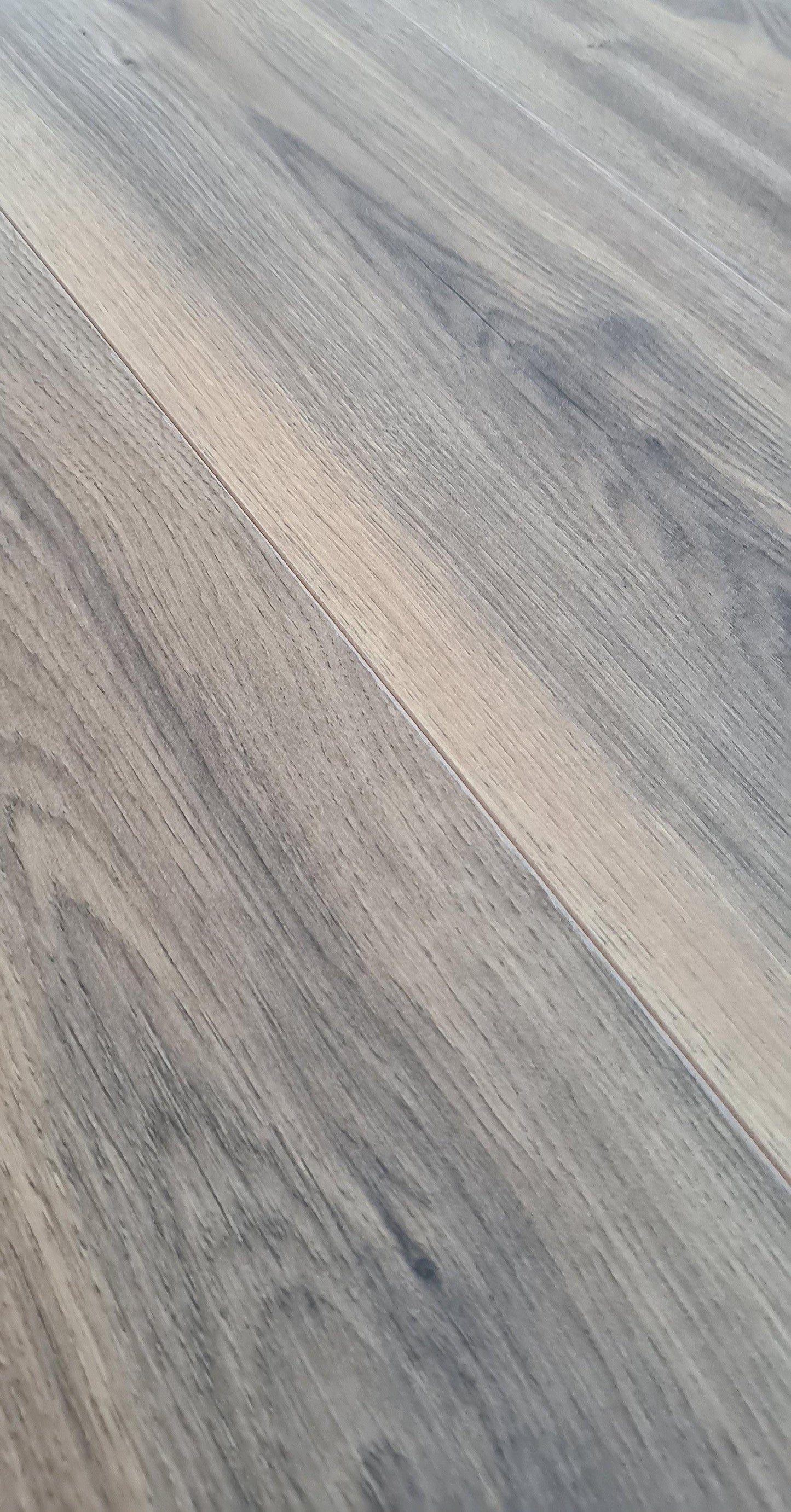 Klassiek Eiken 02 - BRANDFLOORS
